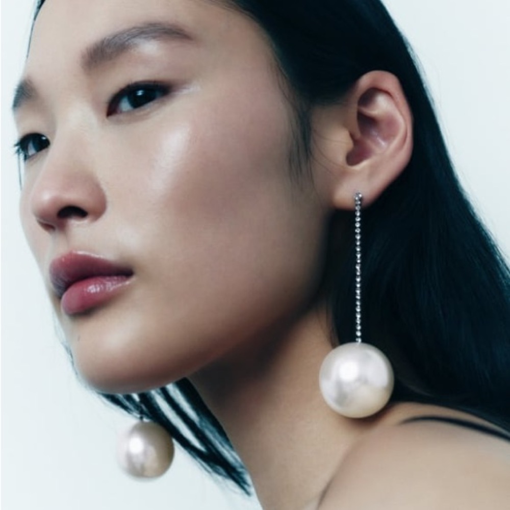 Zara Statement Rhinestone and Pearl Drop Earrings Brand New